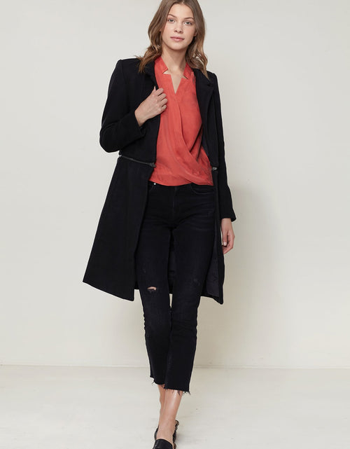 Load image into Gallery viewer, Women&#39;s Wool-blended Open Front Jacket In Black - buyzen
