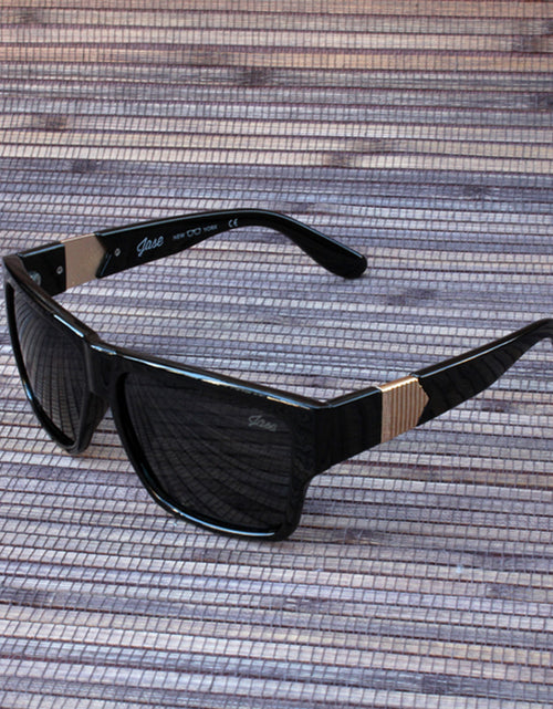 Load image into Gallery viewer, Jase New York Carter Sunglasses in Black - buyzen
