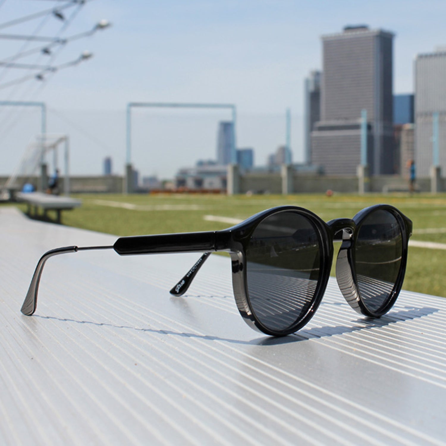 Jase New York Connor Sunglasses in Triple Black - buyzen