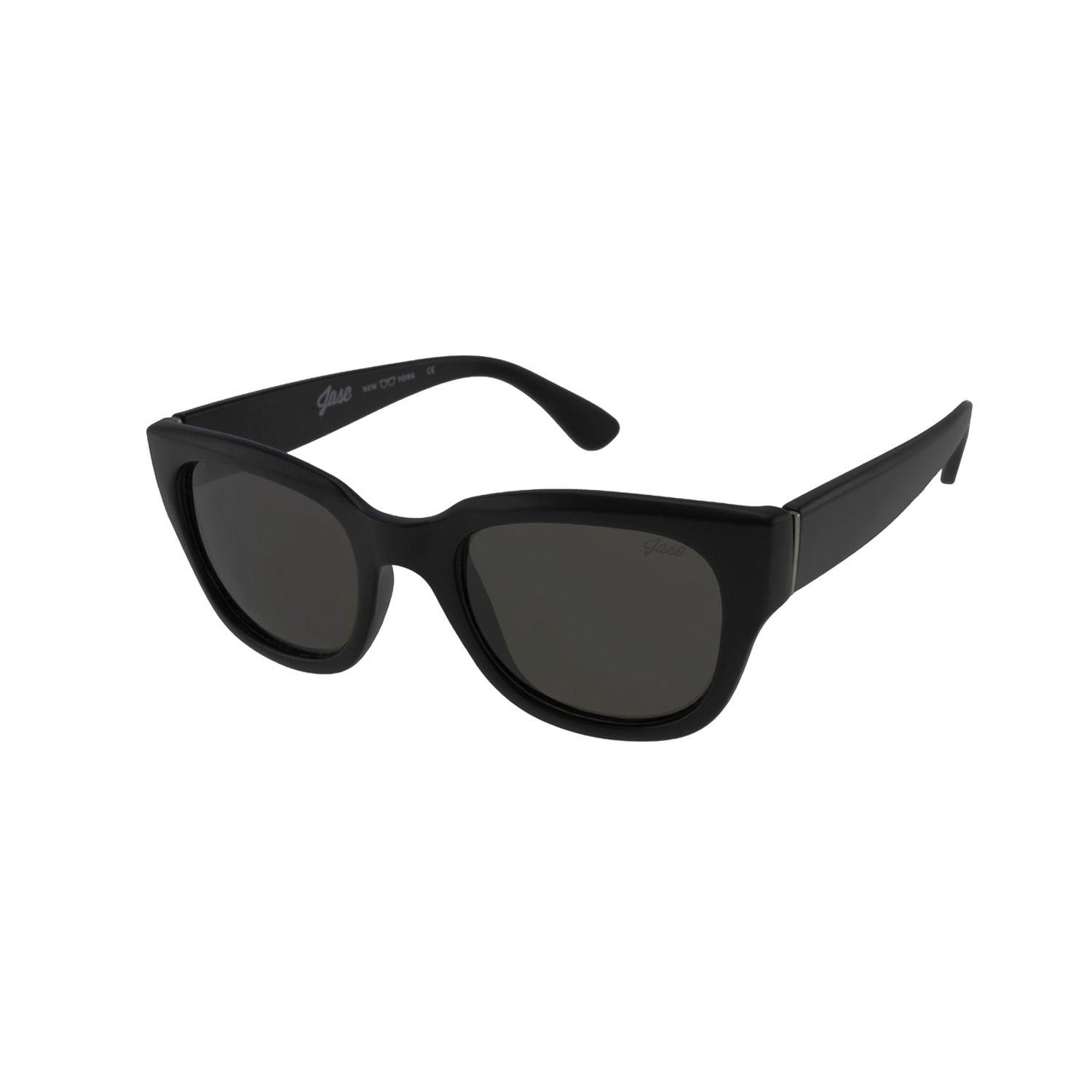 Jase New York Delano Sunglasses in Matte Black - buyzen